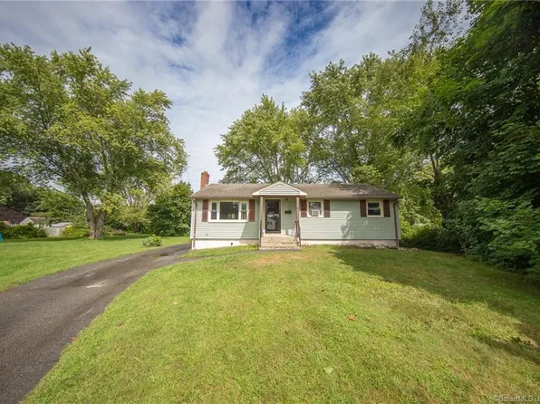 10 Mark Trail, Groton, CT 06340