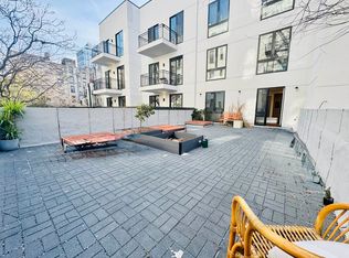 217 S 4th St #2L, Brooklyn, NY 11211