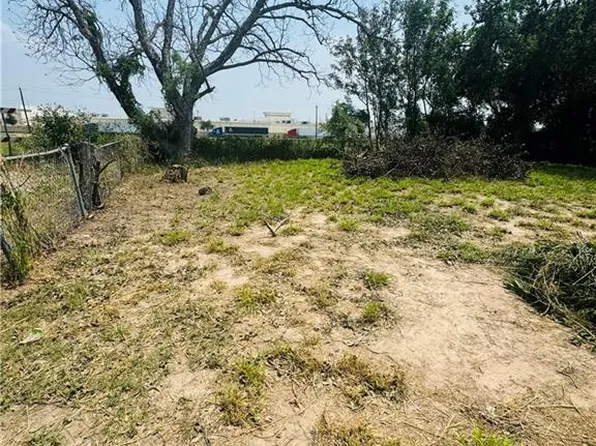 1004 S 27th 1/2 St, McAllen, TX 78501