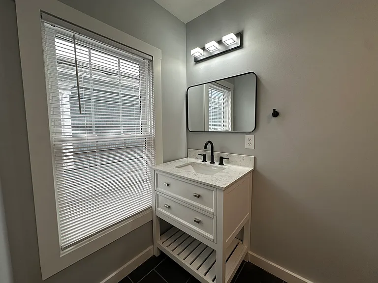 128 Caroline Ave #2 — Photo 39