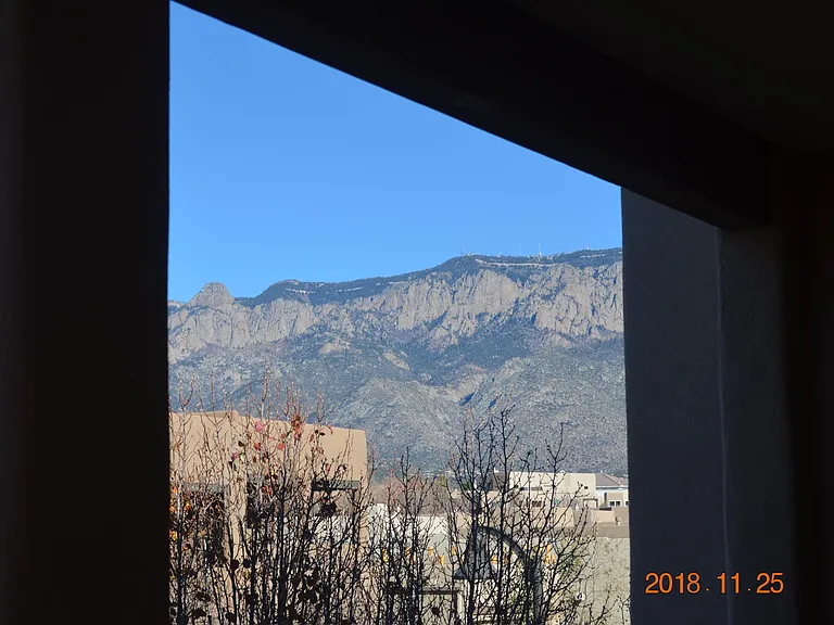 8720 Desert Fox Way NE — Photo 4