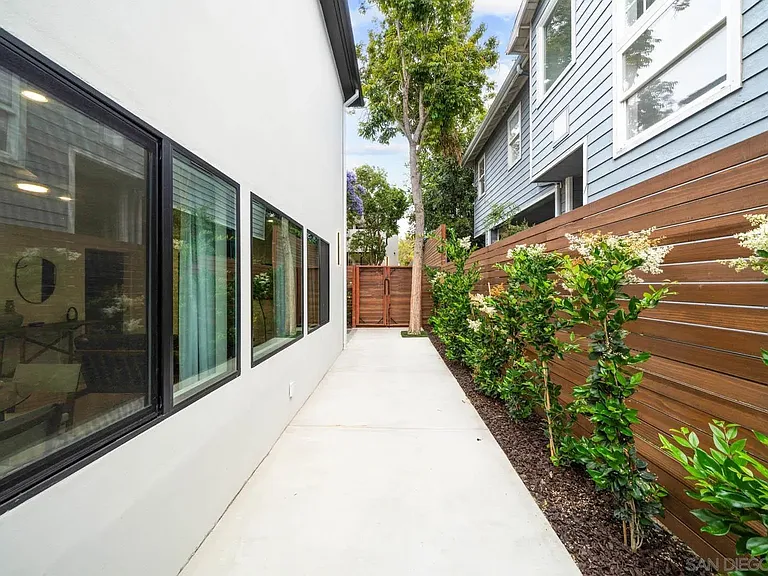 7372 Bishops Ln — Photo 8