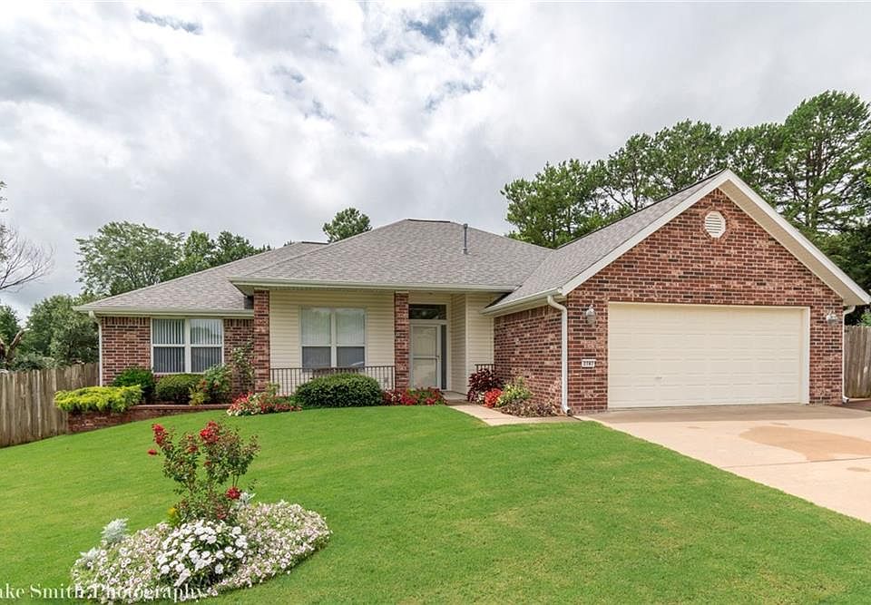 1st image of 2787 N Ashbrook Dr