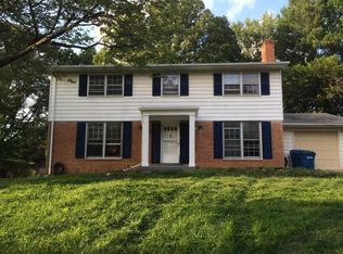 8720 Old Courthouse Rd, Vienna, VA 22182