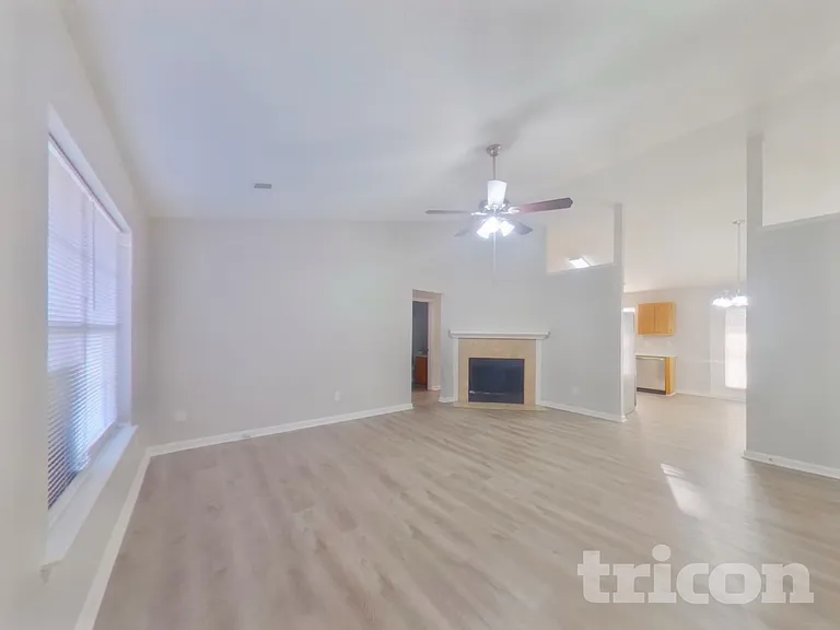 173 Burma Rd — Photo 4