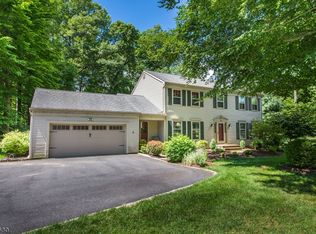 73 Winay Ter, Long Valley, NJ 07853