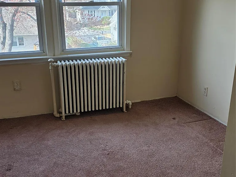 76 Church St — Photo 10