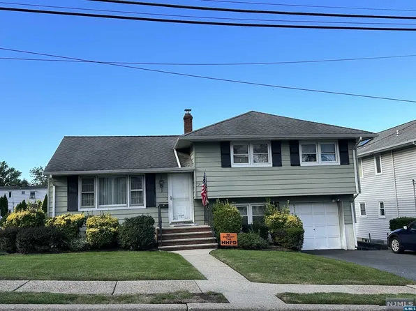 26 Walter Ave, Hasbrouck Heights, NJ 07604