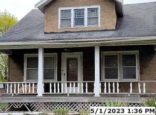 2225 S 6th St, Rockford, IL 61104