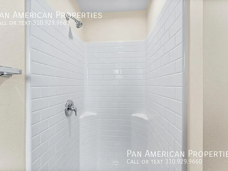 1031 S Montebello Blvd #A — Photo 13