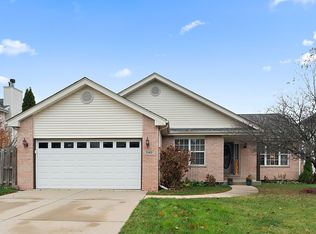 25821 S Sunrise Ct, Monee, IL 60449