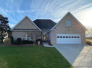 8506 Sunridge Dr, Ooltewah, TN 37363