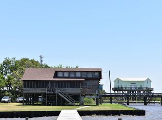 146 Paddle Pass Ln, Cypremort Point, LA 70538
