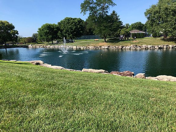 3rd image of 10887 Ponds Ln