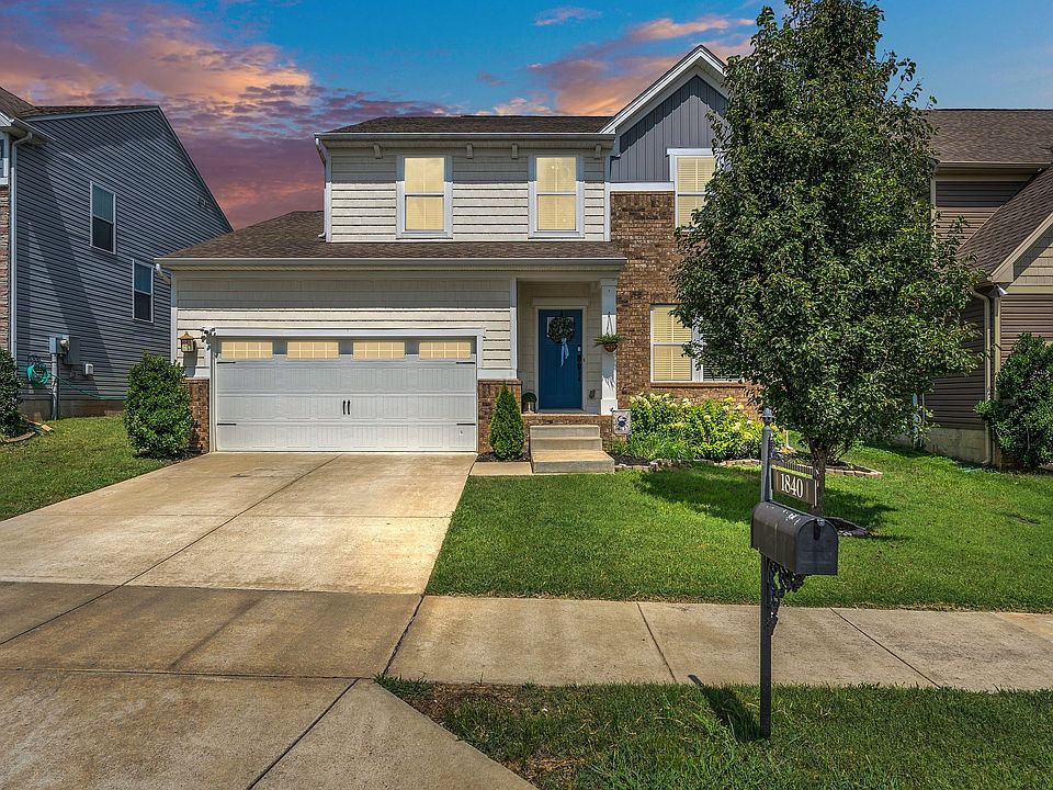 1st image of 1840 Amesbury Ln