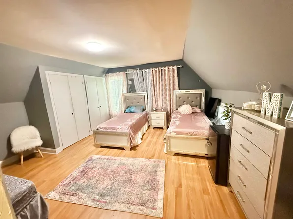 68 Brinkerhoff Street image 25 of 41