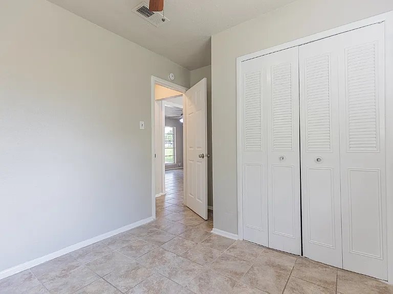 2306 Fairhill St — Photo 21