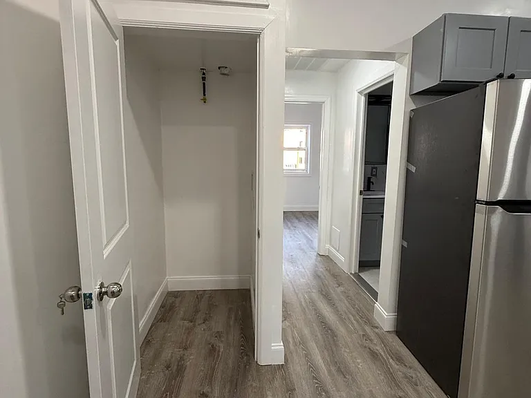 22-24 Ferry St #3 — Photo 3