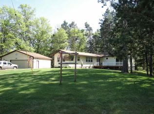 N11875 Betts Ln, Silver Cliff, WI 54104