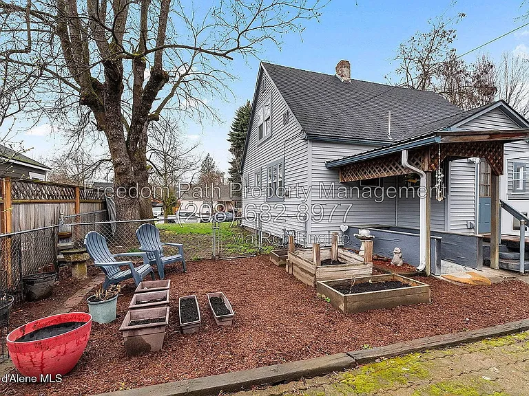 912 N C St — Photo 20