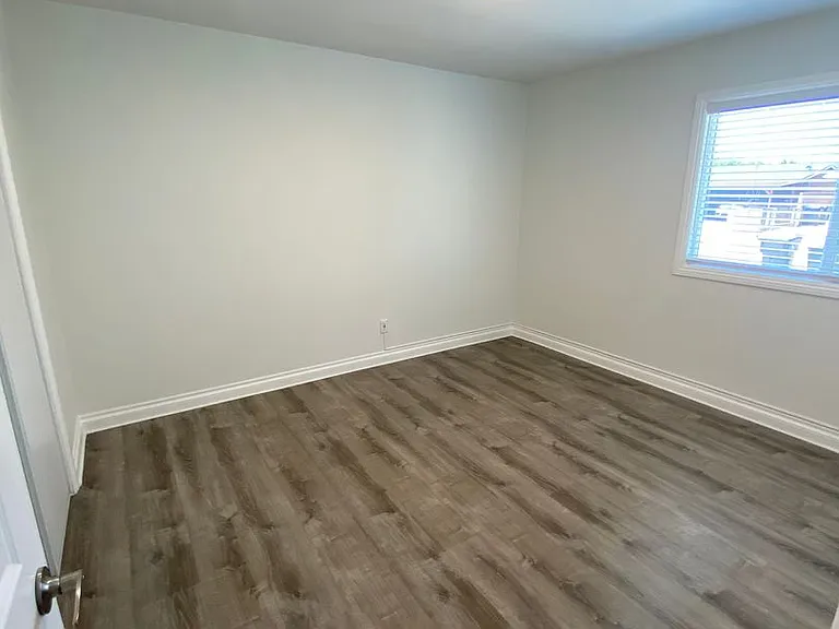15522 Claretta Ave — Photo 24