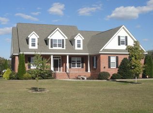 2028 Cooper Fields Dr, Nashville, NC 27856