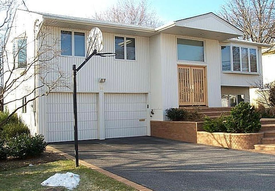 1st image of 94 Cedar Dr W