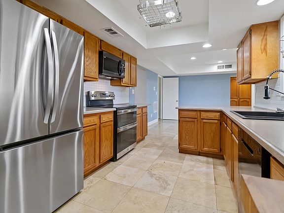 3rd image of 5718 N Granite Reef Rd