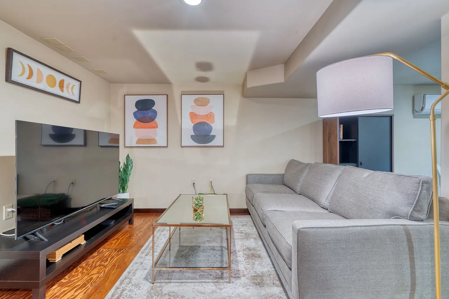 1 bed, 1.0 bath, 548 sqft, $2,480 — Photo 1