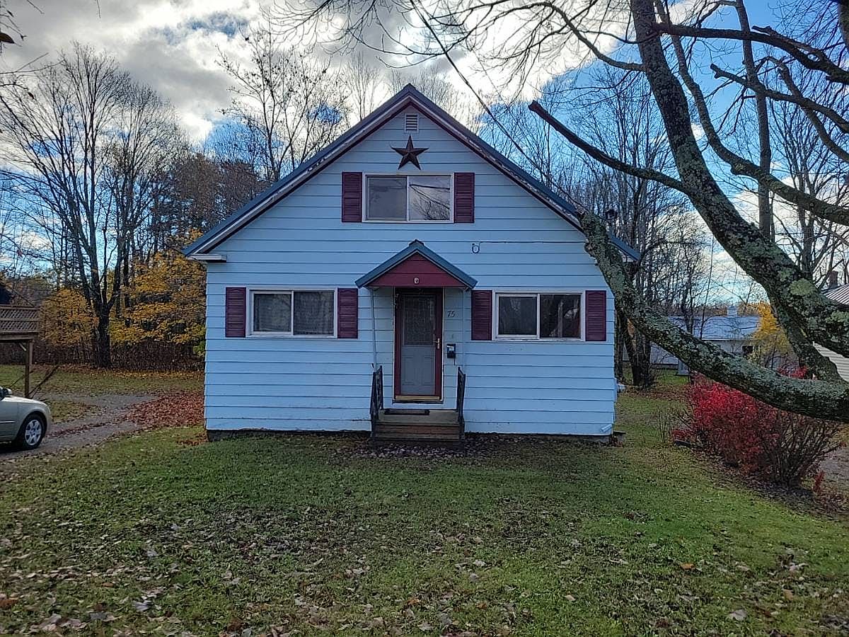 75 Summer St, Dover Foxcroft, ME 04426 Zillow