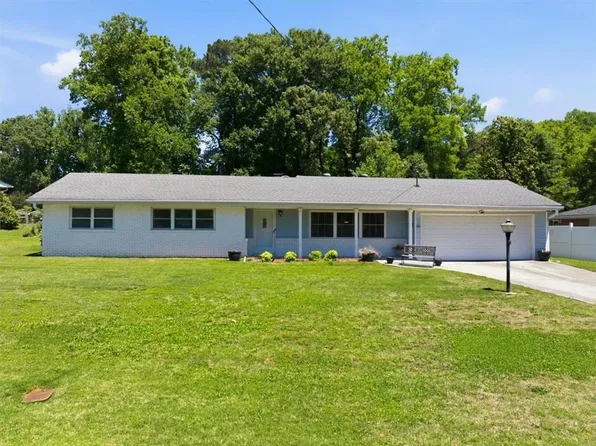 537 Kelly Dr, Marietta, GA 30066