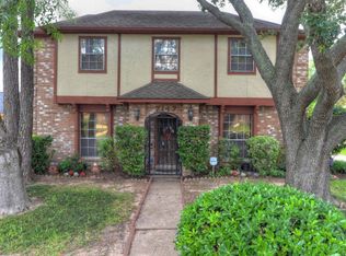7147 Valeview Dr, Houston, TX 77072