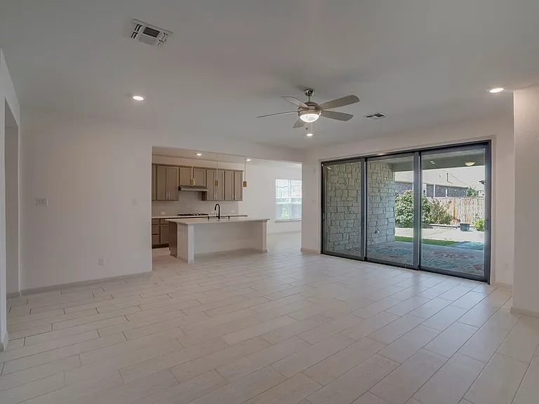 5616 Monrovia Ln — Photo 5