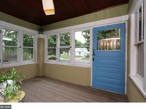 2nd image of 1048 Charles Ave