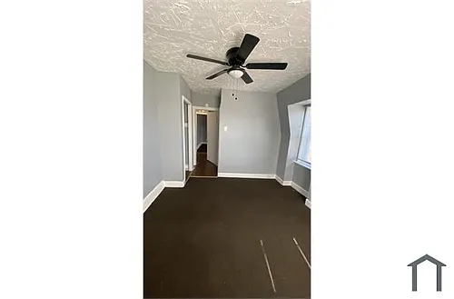 507 E Walnut Ln Photo 1