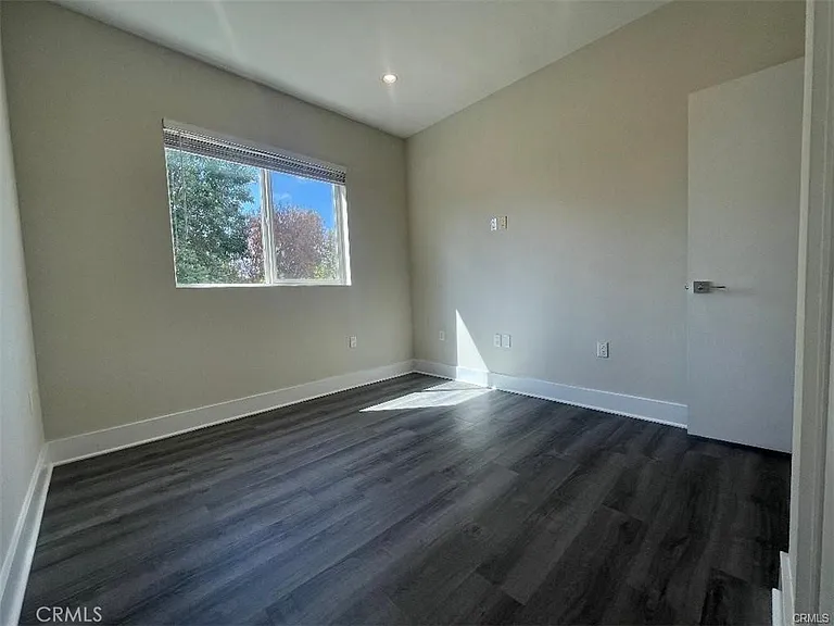 6445 Woodley Ave #204 — Photo 15