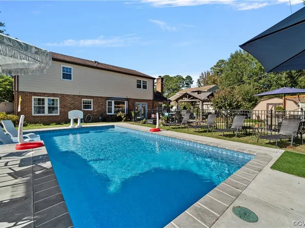 100 Windmere Dr, Colonial Heights, VA 23834