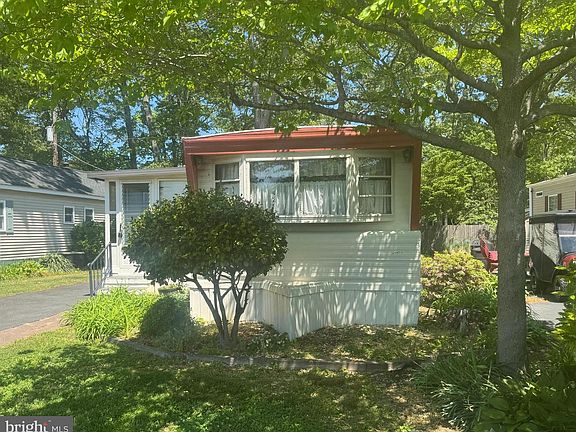 2nd image of 36259 Skyview St