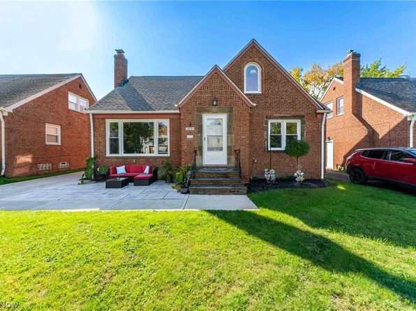 3836 Colony Rd, South Euclid, OH 44118