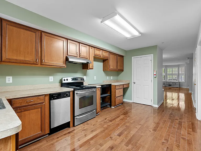 1750 Galen St SE — Photo 14