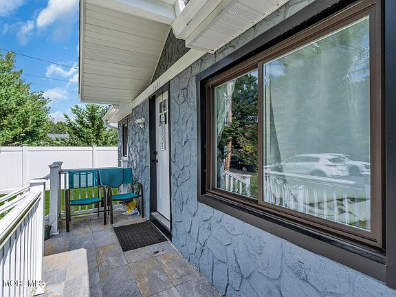 5th image of 1681 Laurelton Street