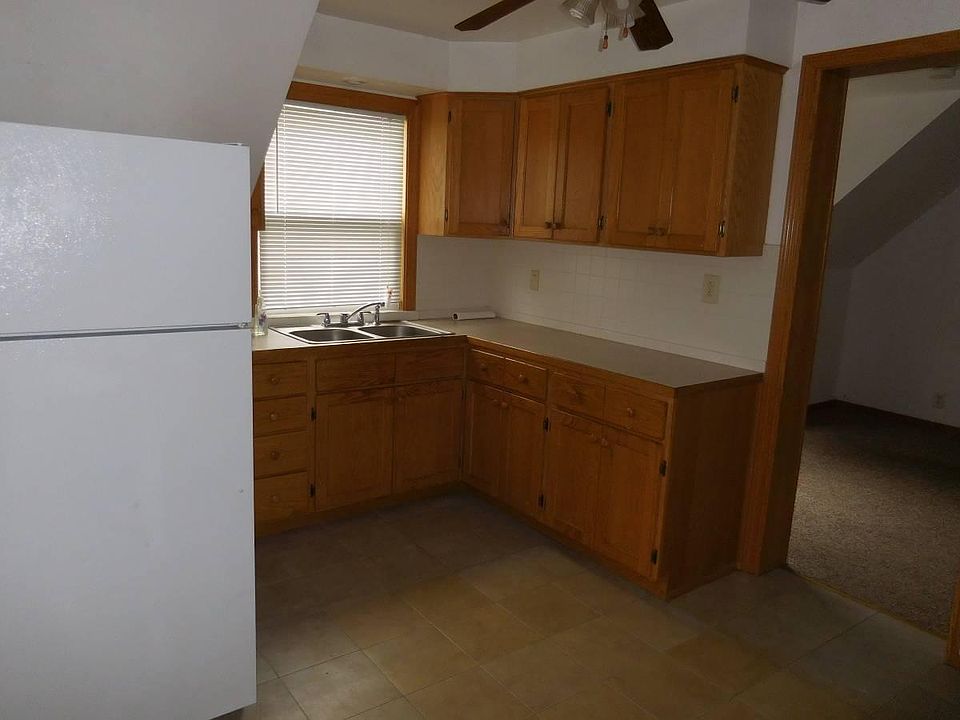 1st image of 443 E 22nd St #2