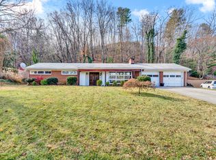 1909 Brookfield Dr, Roanoke, VA 24018