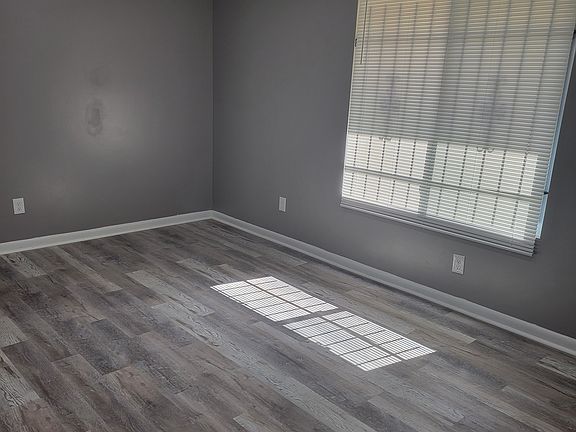 5th image of 175 Peyton Pl SW #175