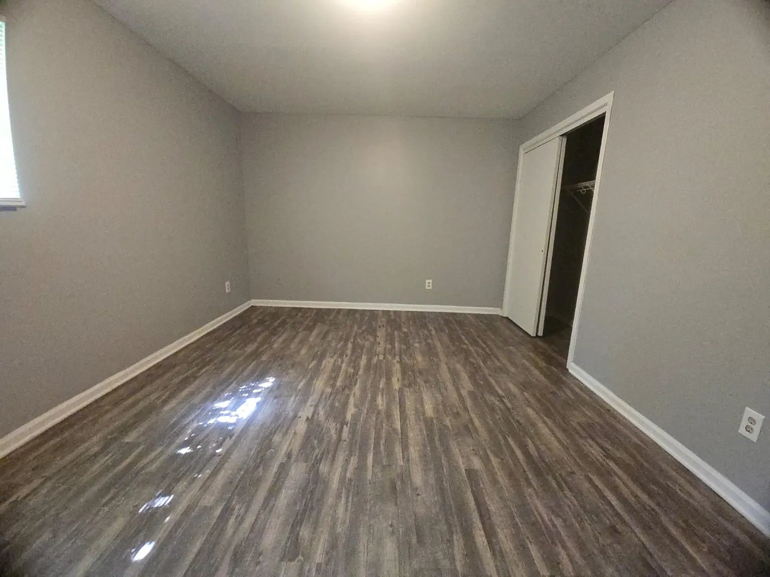 2 bed, 900 sqft, $1,050 — Photo 3
