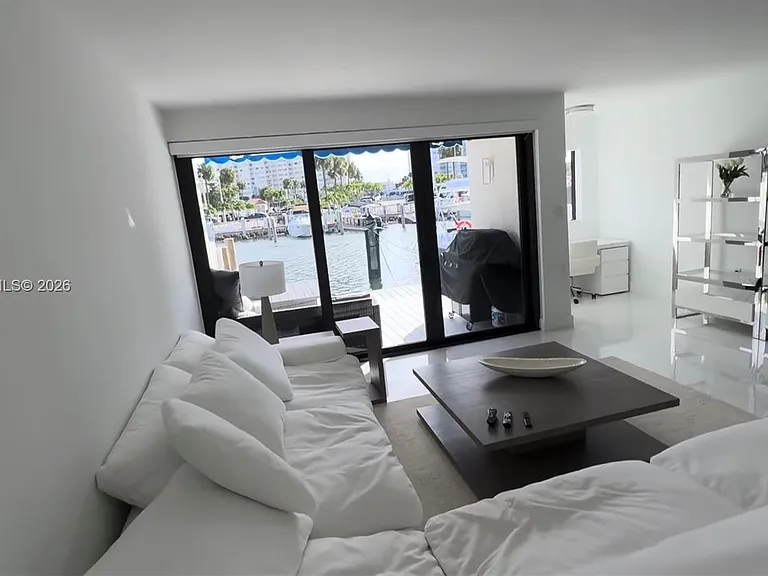 336 Poinciana Dr #1008 — Photo 14
