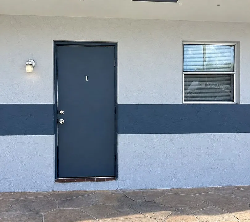 1990 NW 183rd St