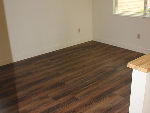 4th image of 573 Highland Dr APT 1