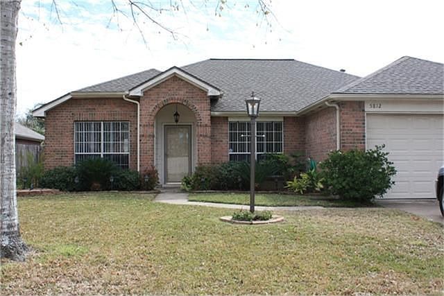 1st image of 5812 Red River Dr