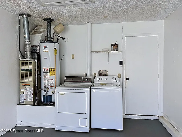 48 Bogart Pl — Photo 26